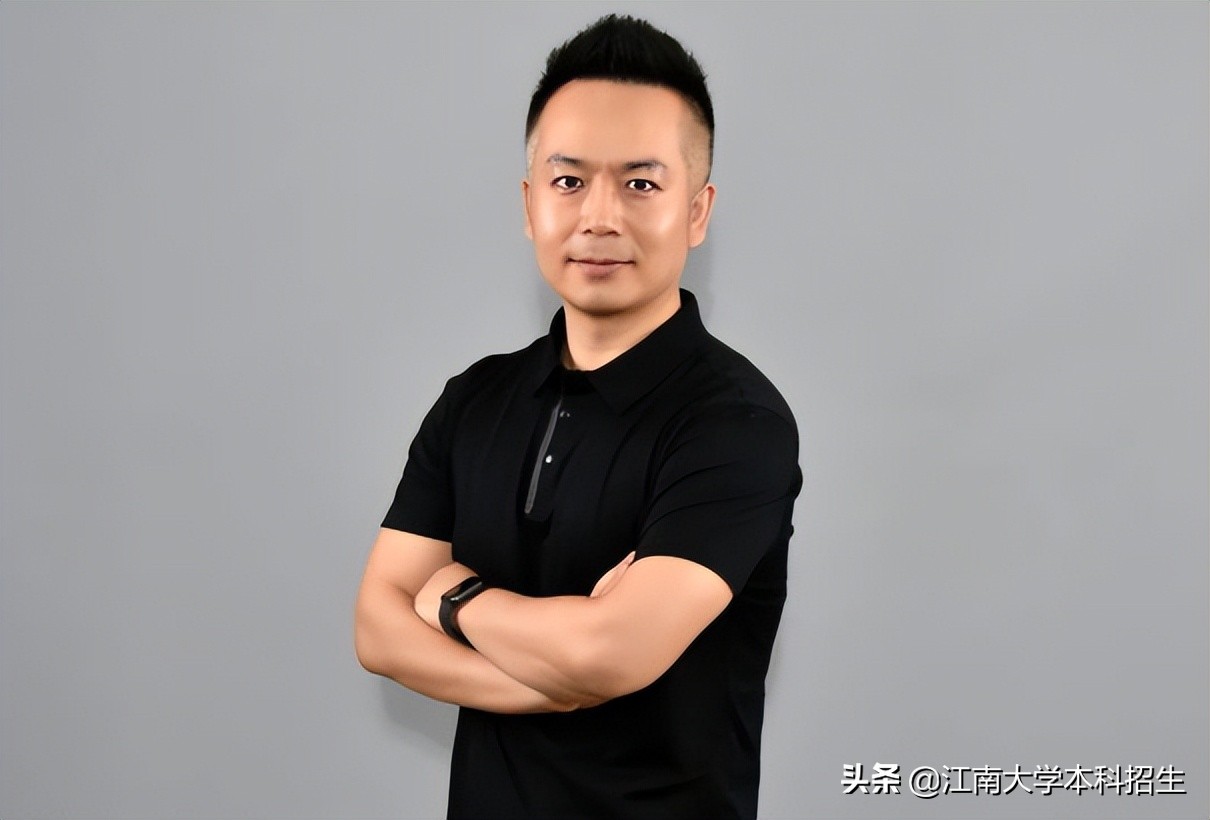 连续三年就业率低,近几年报考最火的专业