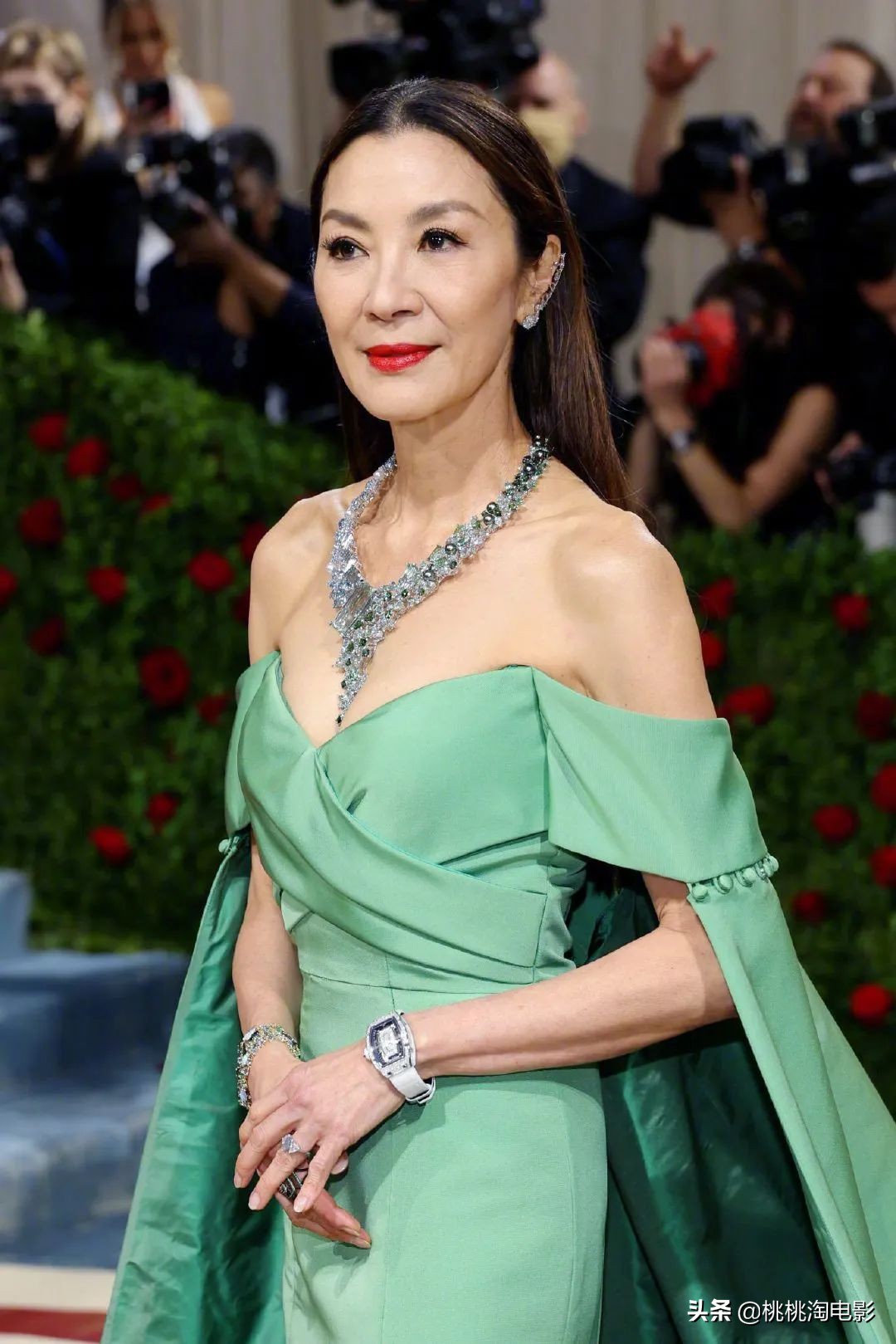 metgala群星红毯造型,2022metgala红毯完整版