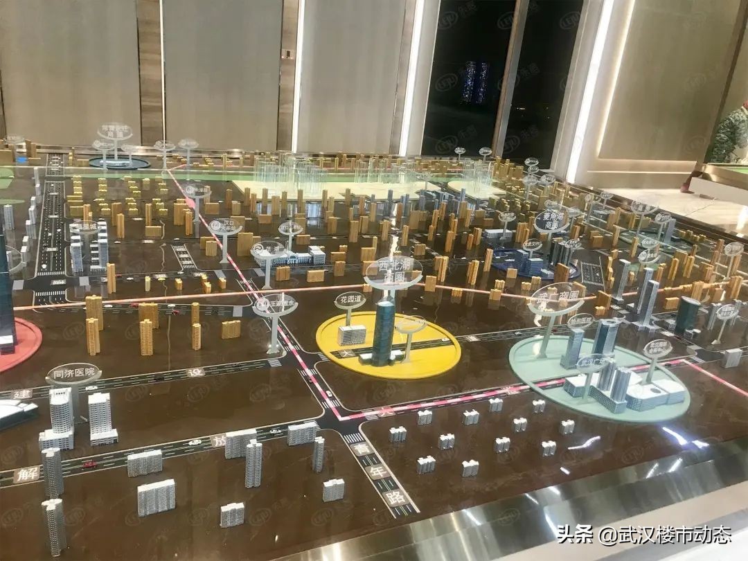 以前吹嘘的网红楼盘,网红楼盘出尽了风头