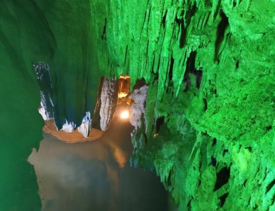 重庆张关水溶洞旅游景区,重庆张关水溶洞景区