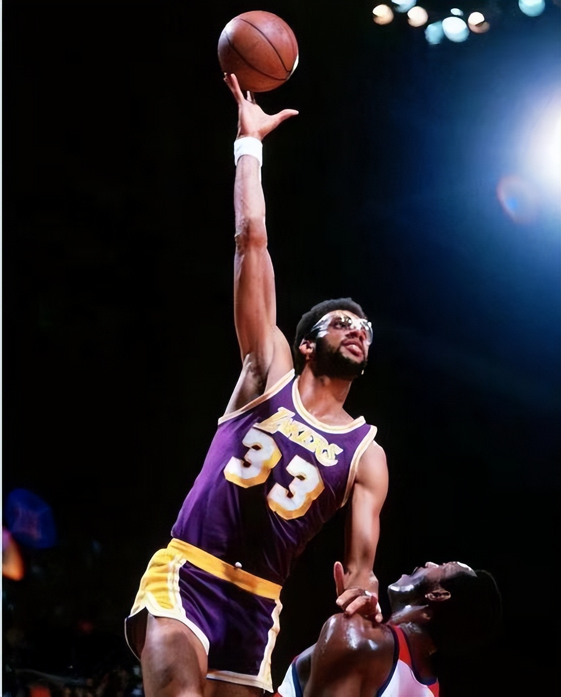 库里总决赛赢了詹姆斯几次,总决赛詹姆斯被杜兰特打爆