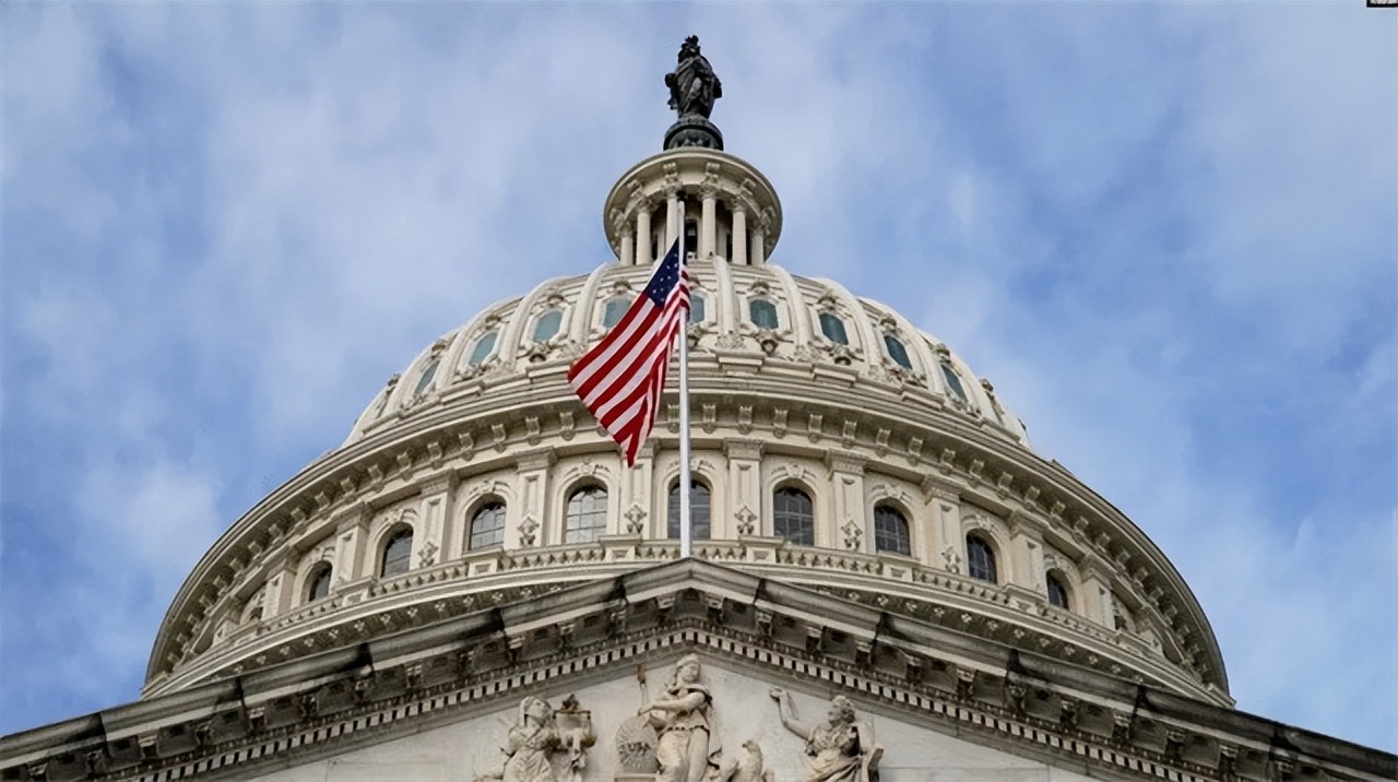 西方高科技禁运卡住了俄军，却卡不住中国，原因不是简单一两条