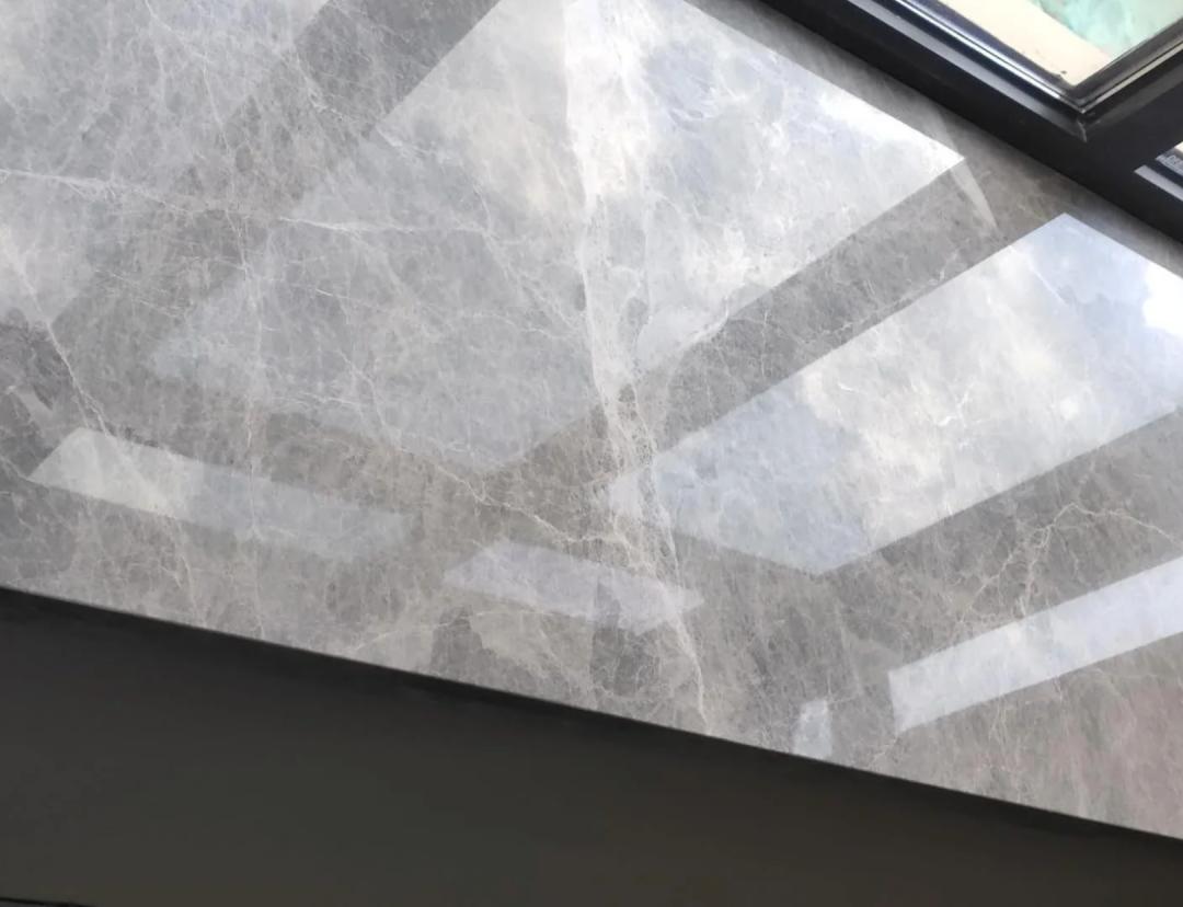 窗台有必要四周都贴大理石吗,窗台大理石铺贴用什么粉最好
