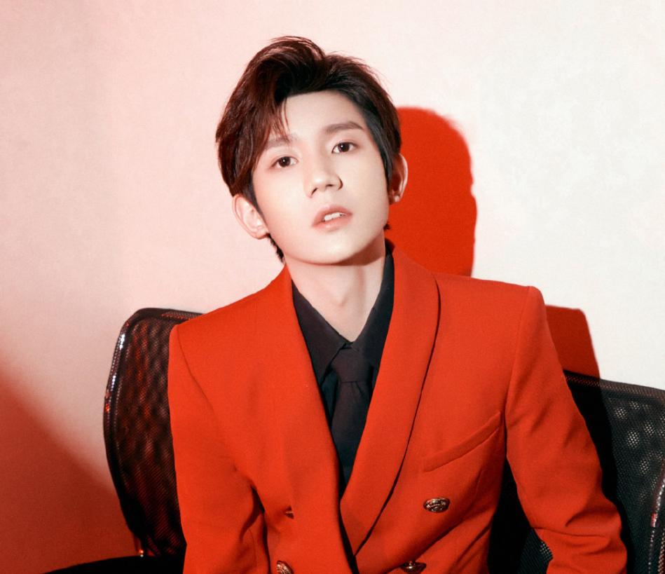 潘粤明深夜发言,潘粤明发文催人泪下