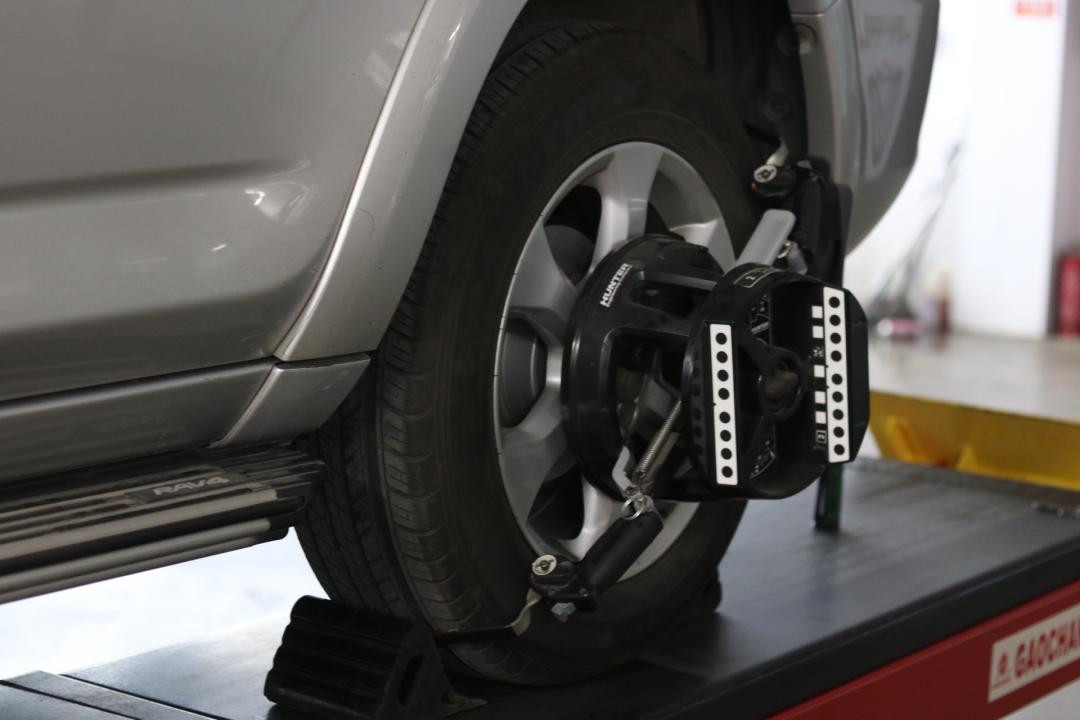 老rav4车翻新改造全过程,老款rav4比新款好太多