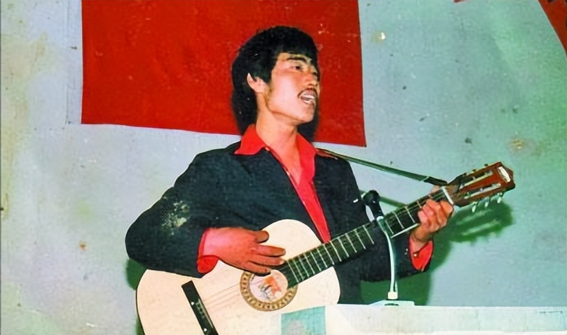 旭日阳刚2017年现状,旭日阳刚对汪峰什么看法