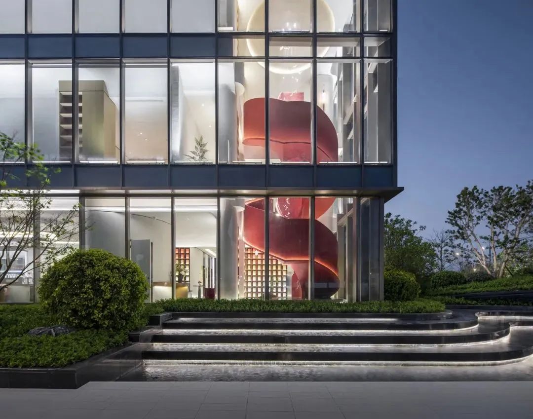 中营腾憬｜示范区如何通过玻璃做出亮点，设计+选材+施工工艺