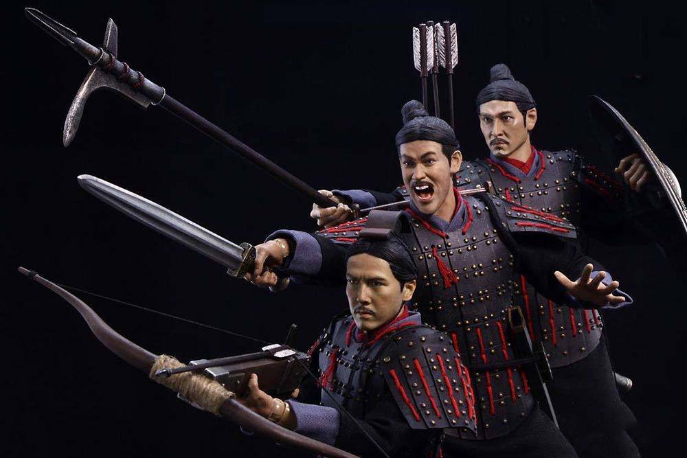 如果秦始皇穿越成为汉献帝，能夺回皇权结束东汉乱世吗？