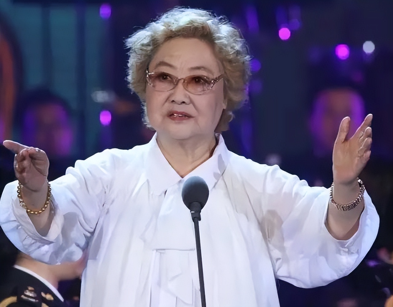 郭兰英婚姻近况,郭兰英结婚照片