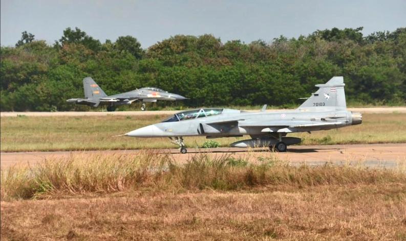 美国对苏联的战略,美国遏制苏联的措施