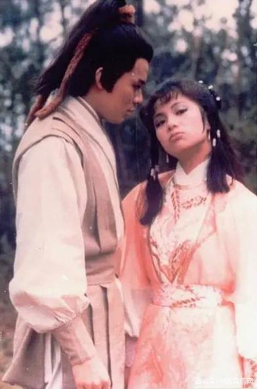 金庸武侠歌曲经典老歌30首,最好听的15首金庸影视歌曲