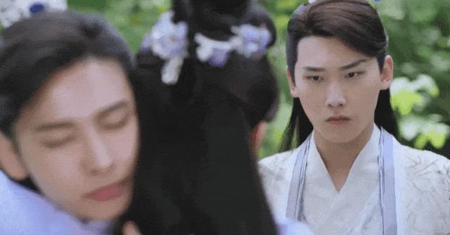 央视批评甜宠剧对应片段,央视批评甜宠剧原文