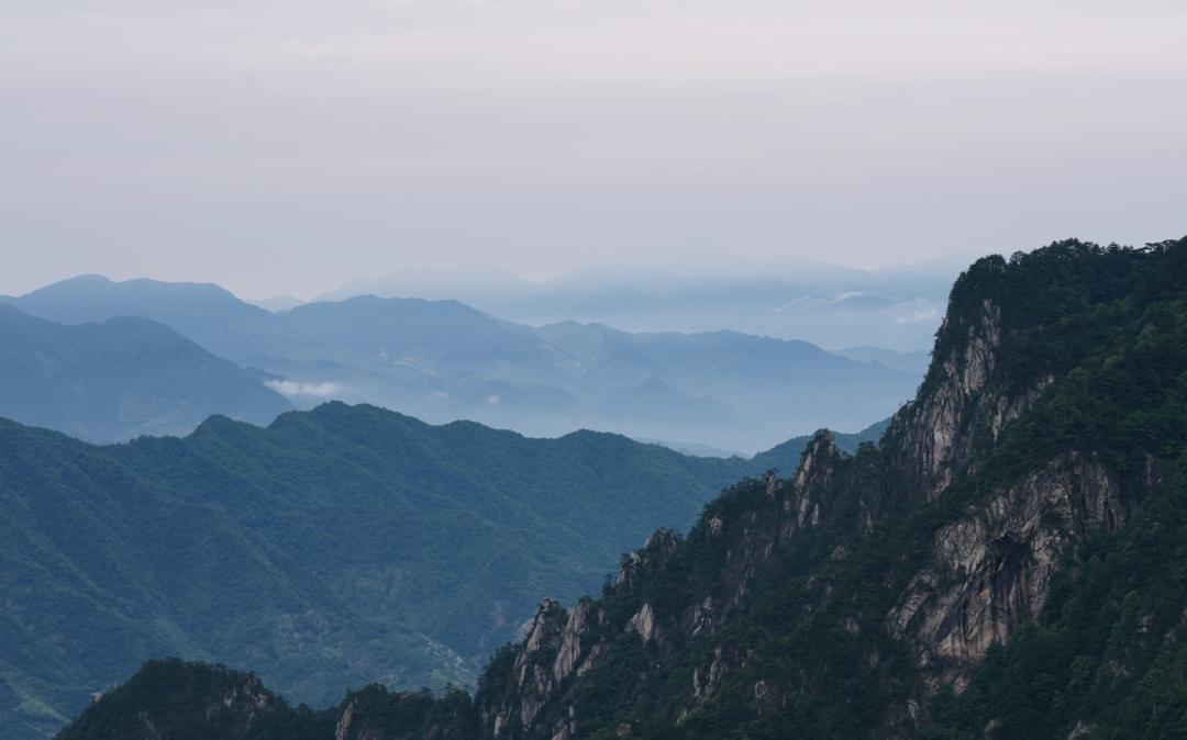 不愧是天下第一山真的很壮观,不愧是天下第一奇山