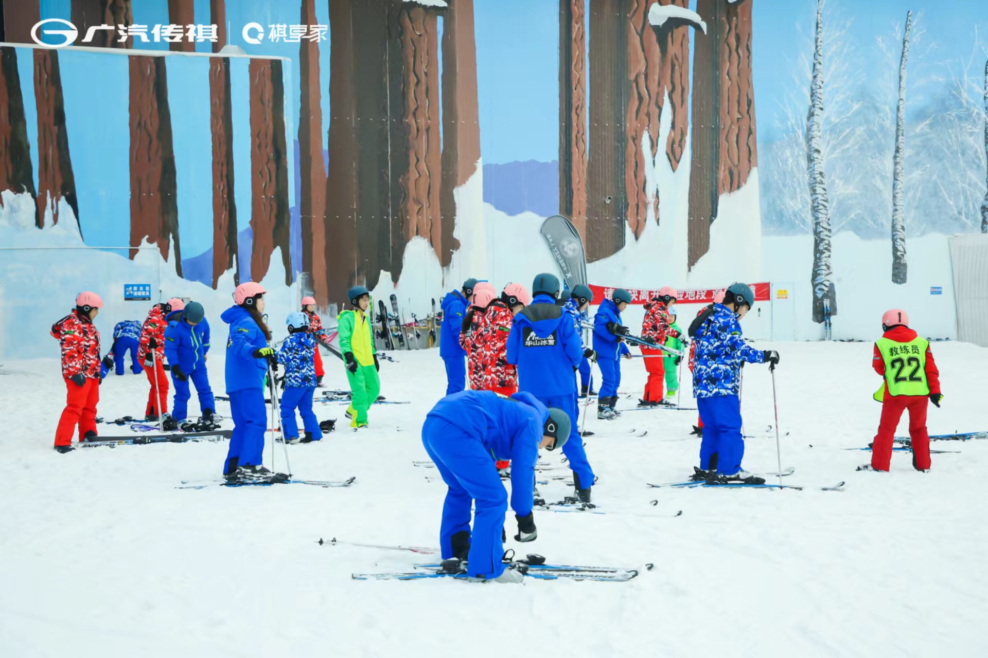 广汽传祺影豹祺享家官方车友会,广州广汽传祺祺享家车友会