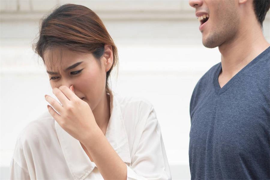 ​嘴巴有臭味被别人议论?不妨试试这些小妙招，或能助你口气变清新