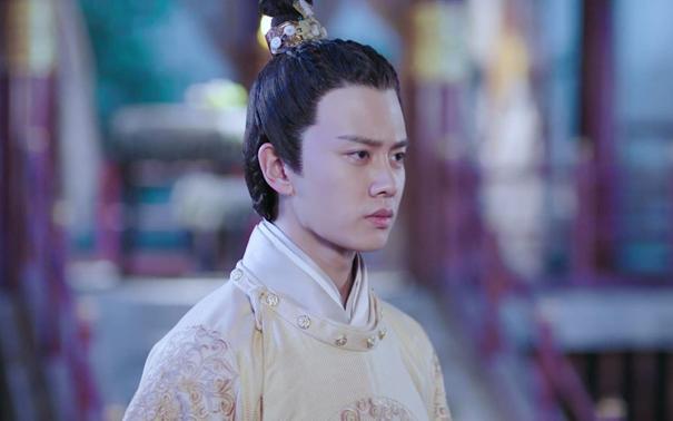 同一张脸差别可以有多大？一眼万年和丑爆屏幕全看造型师