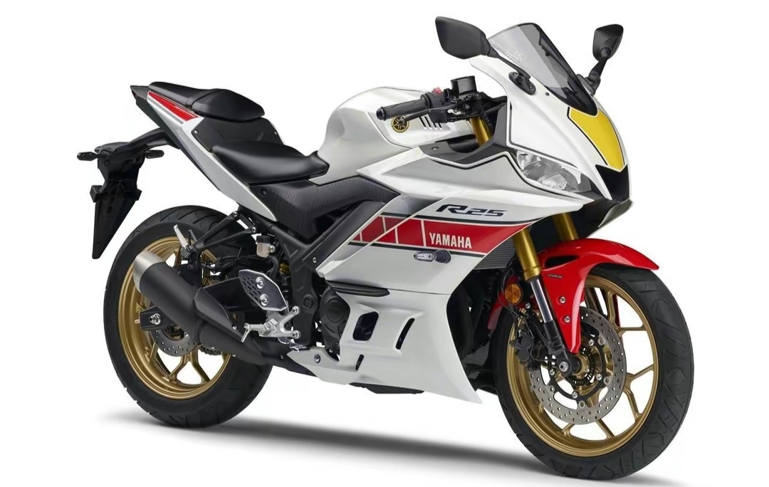 雅马哈r32024款发布,新款雅马哈r25