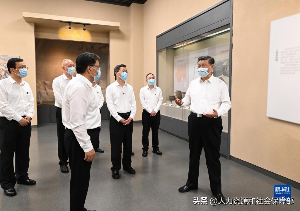 习*平近**：着眼全国大局发挥自身优势明确主攻方向奋力谱写中国式现代化建设的陕西篇章