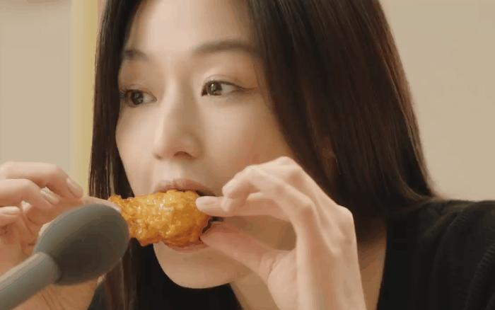 千颂伊现在多少岁了,38岁千颂伊近况