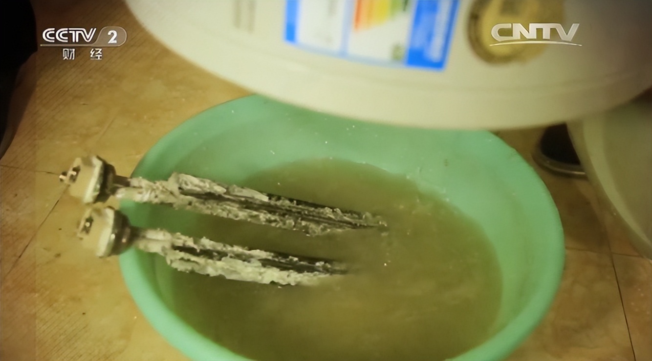 wenno:看吐了!你每天给孩子洗澡用的水,这么脏,娃不生病才怪