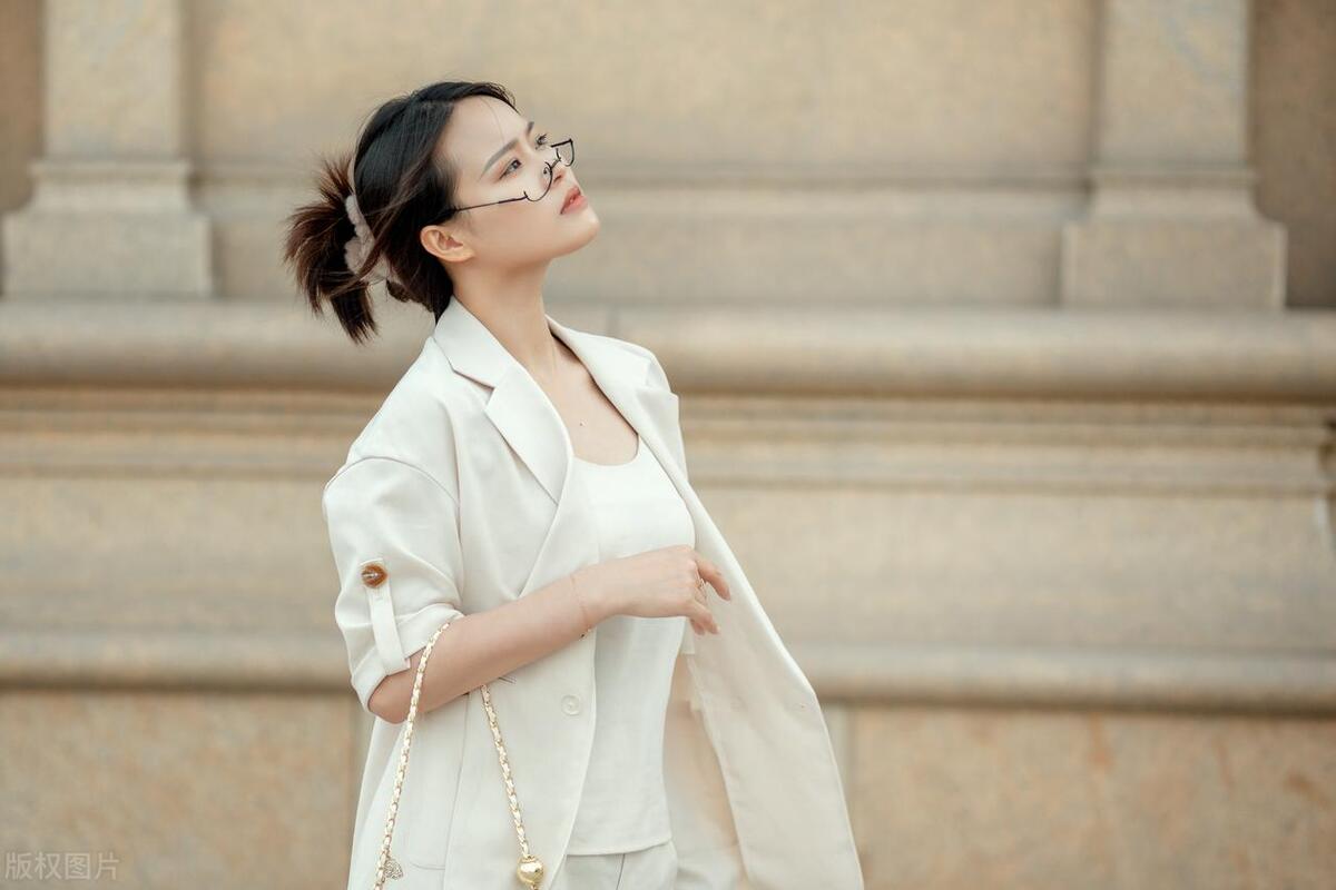 十大文笔超好的都市重生文,高分小说都市重生文