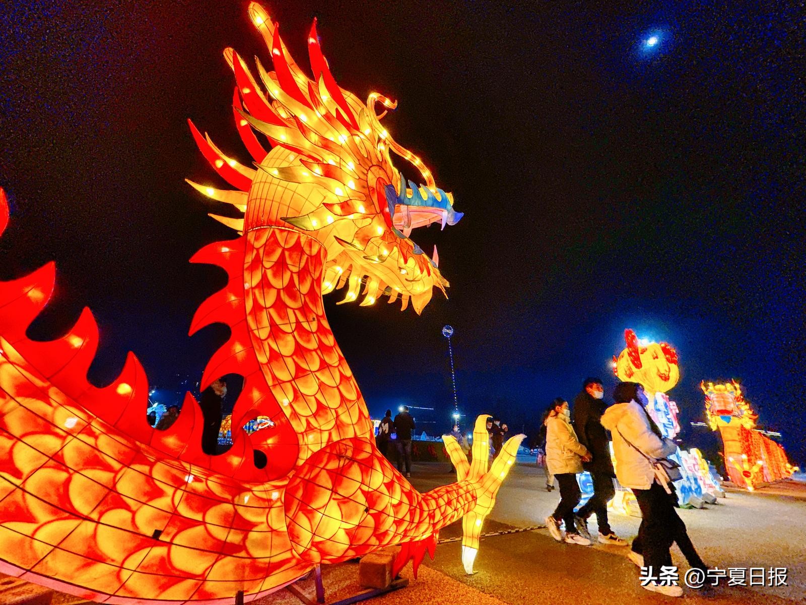 创意花灯照新年,花灯绚丽璀璨流光溢彩让人醉