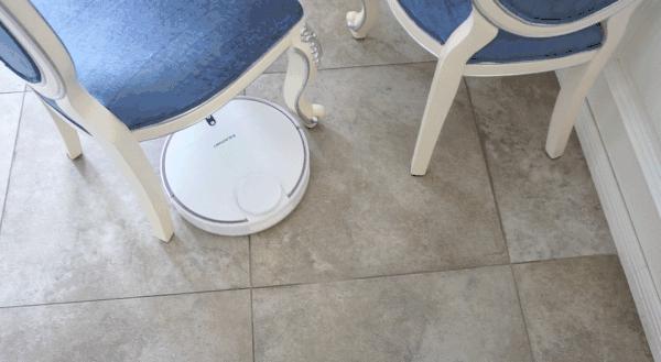 扫地机器人为什么会火,扫地机器人突然自毁了