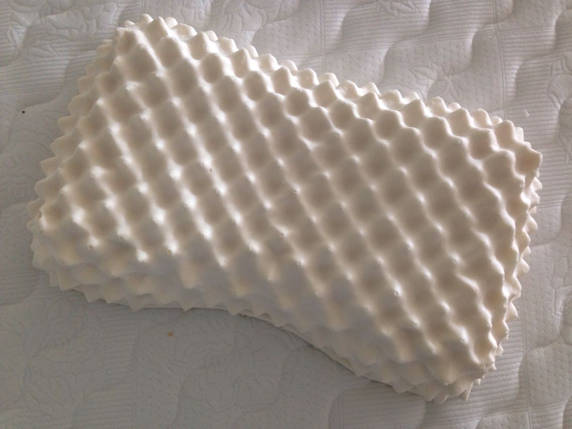 乳胶枕的产品测评,乳胶枕好的是不是很软