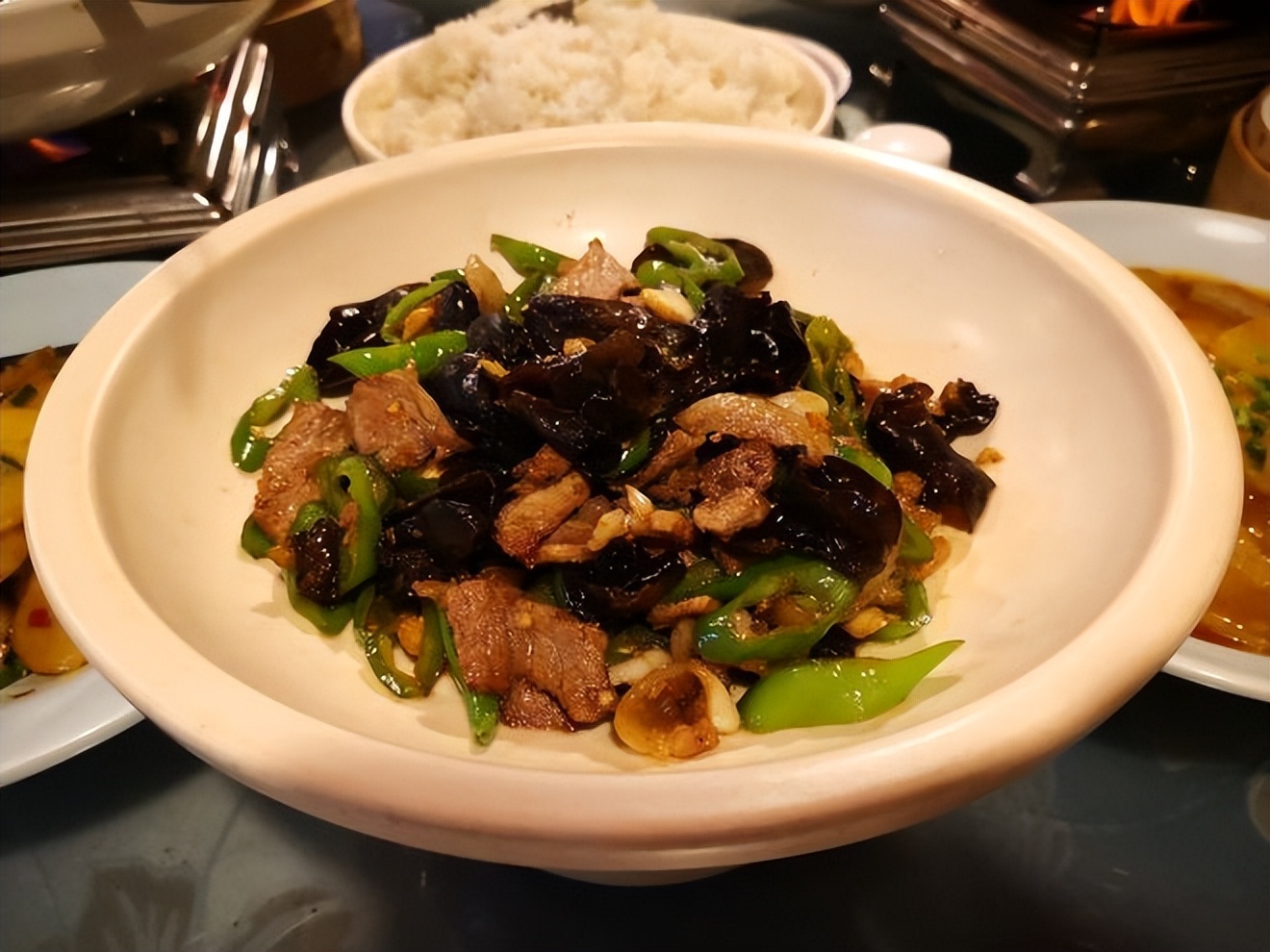 亲戚来家里嫌弃寒酸,亲戚来家里吃饭五个菜