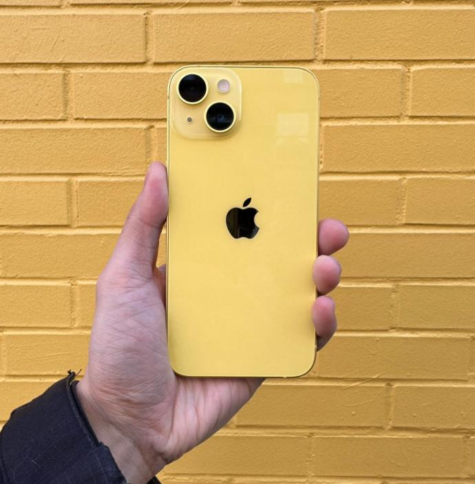 iPhone14黄色火爆值得入手吗？果粉放心购买，安卓*党**看看这款