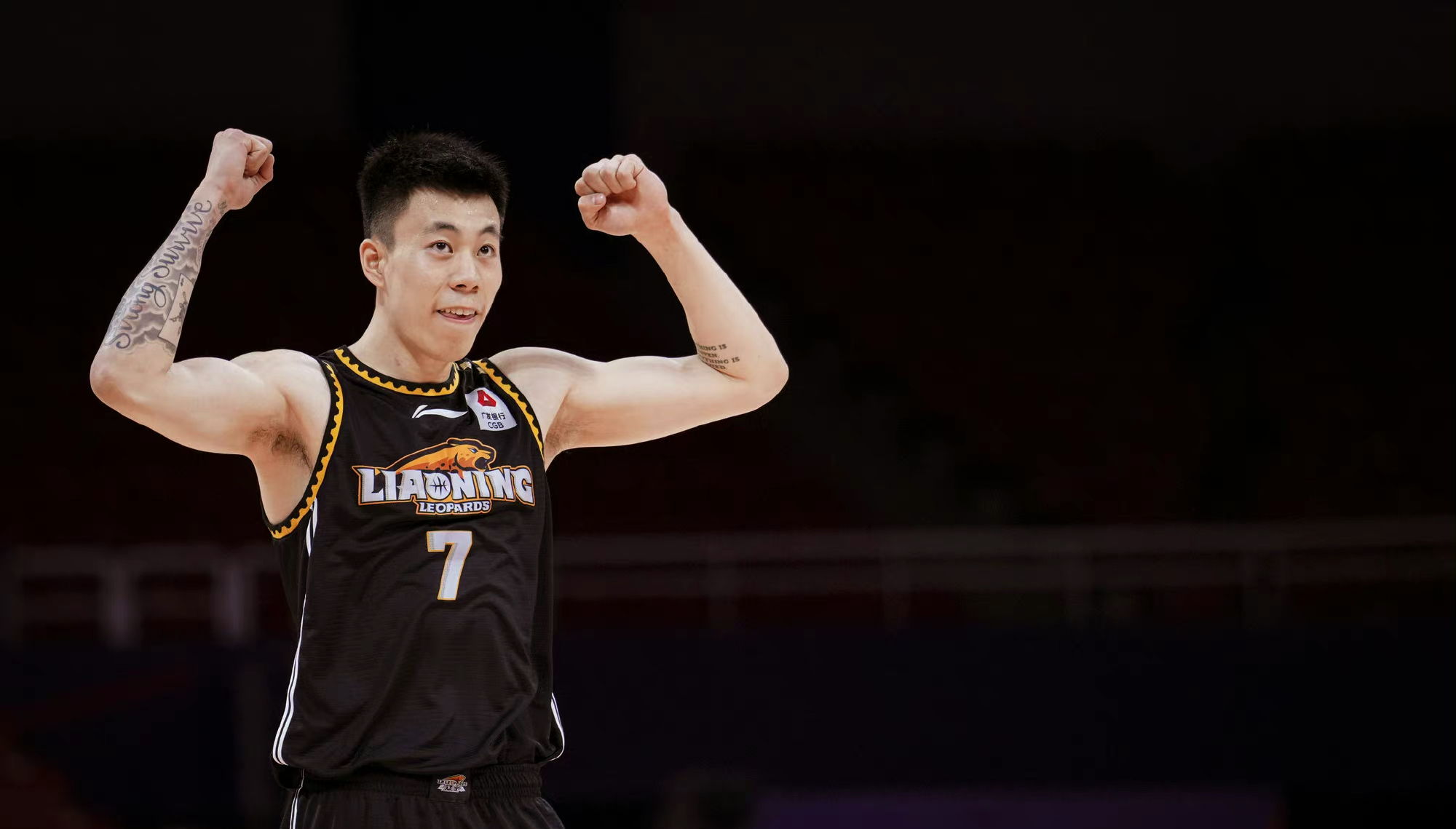 辽宁男篮杨鸣评价张镇麟,张镇麟辽篮多少钱续约的