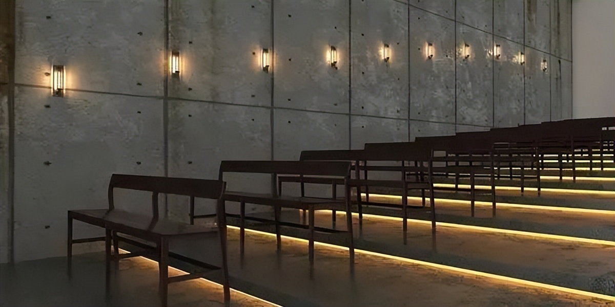 日本十字架教堂,日本教堂