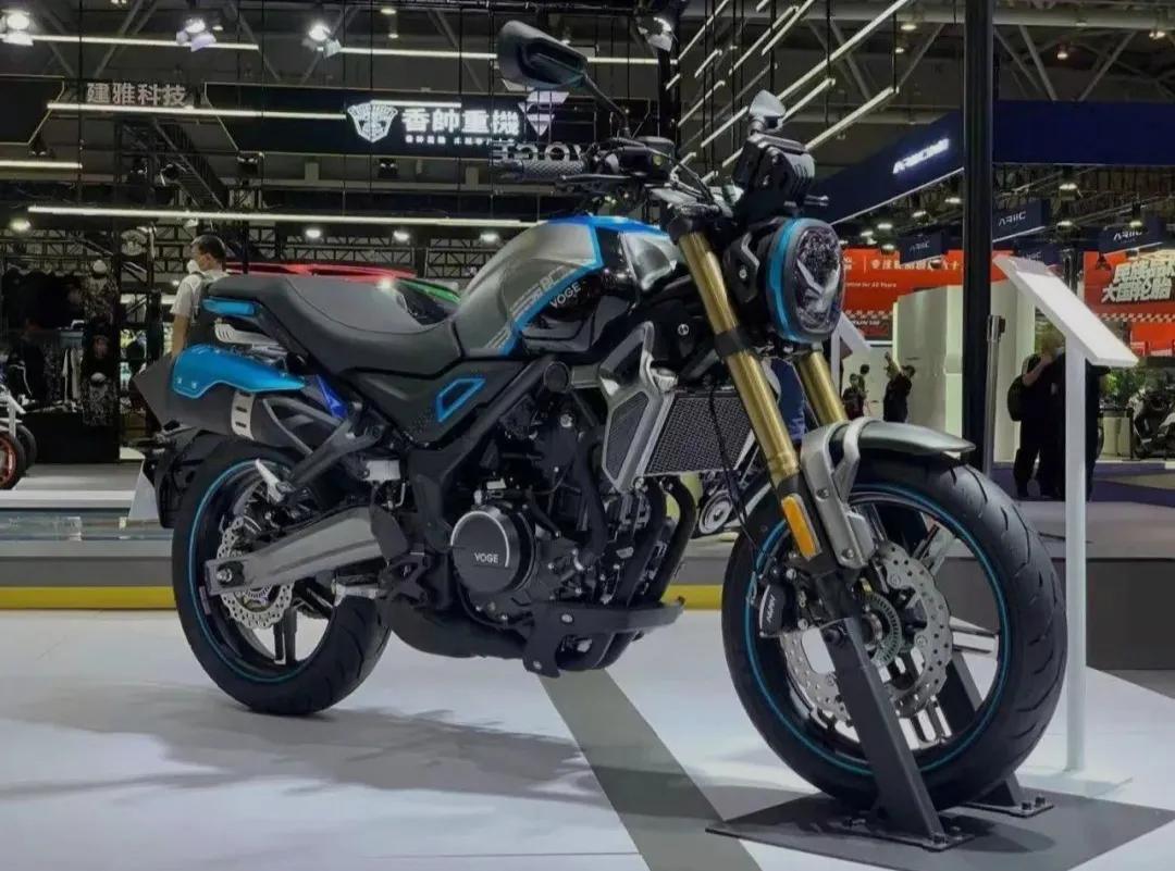 隆鑫无极350极速,隆鑫无极350ac复古车