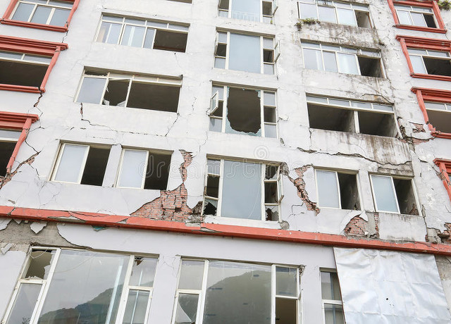 唐山大地震后的地震裂缝,唐山大地震之后小地震历史记录