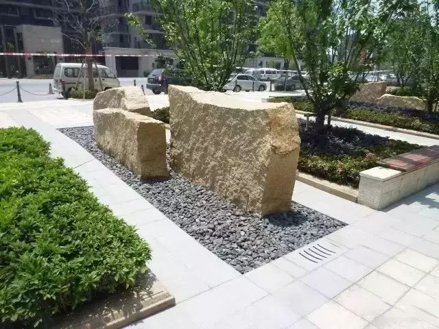 大山里捡回来的石头,大山里的石头块