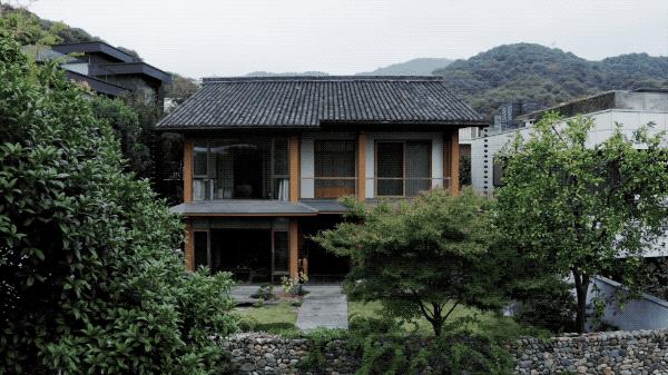 他用古法造400平方米房子,他用古法造400私宅