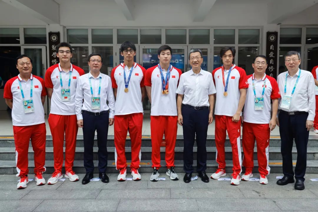 热议！北外“飞鱼”，大运创佳绩