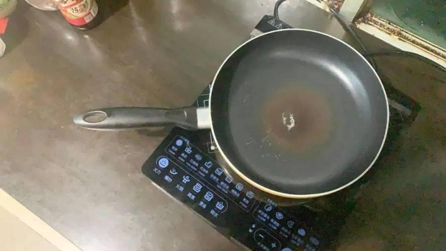 不粘锅会有铁锈致癌吗,不粘锅涂层划痕致癌吗