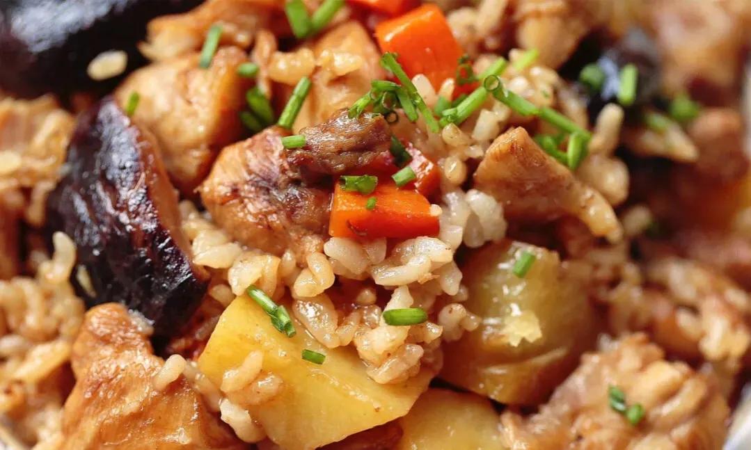 香菇鸡腿焖饭大米需要提前泡吗,香菇鸡腿焖饭酱汁调配