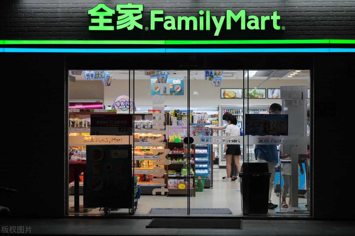 包装自己吸引别人,当你靠什么吸引别人的时候