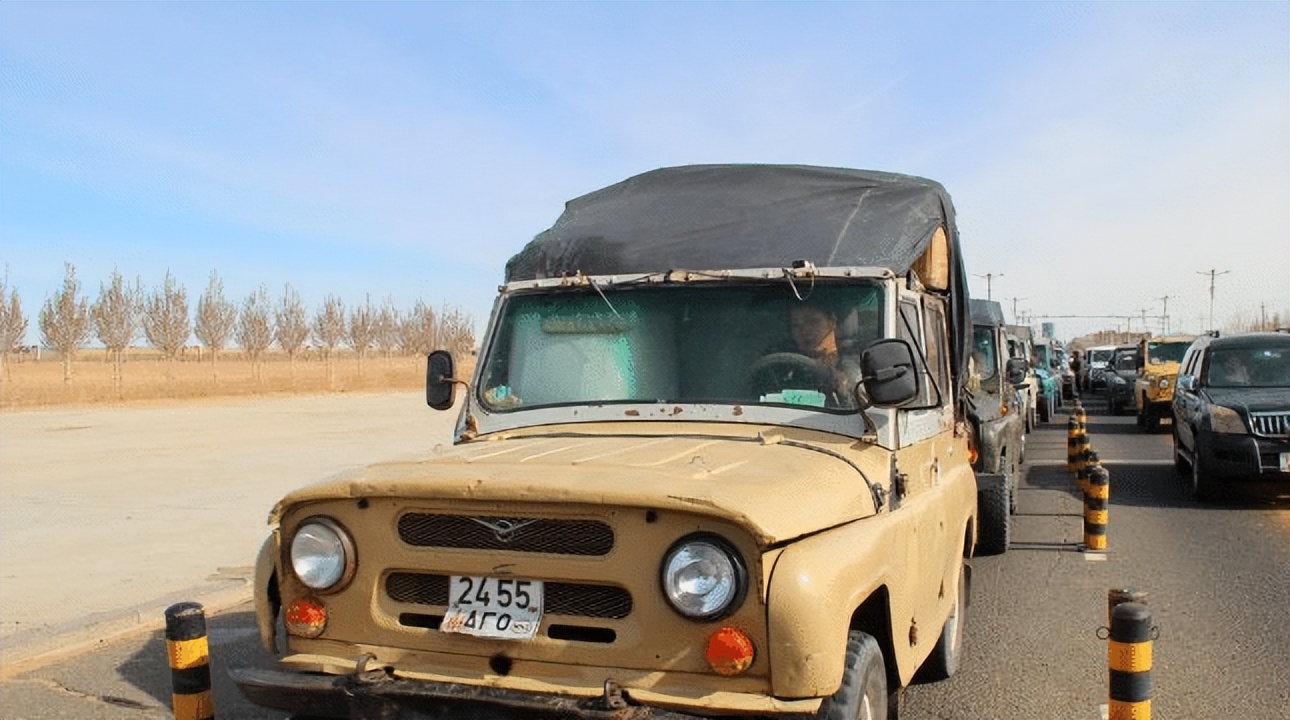 蒙古国掀起中国代购热，开着前苏联的车来拉现代的货，这是啥操作
