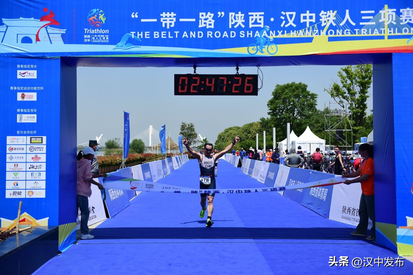 铁人三项汉中比赛现场在哪,往届汉中铁人三项比赛视频