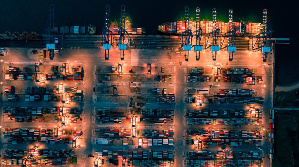 开一个国际快递集运公司流程,普通快递发海外集运仓要收费吗