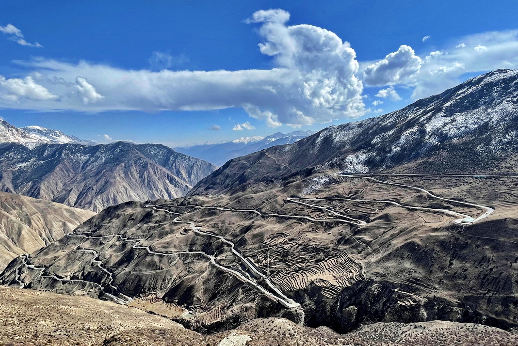 西藏自驾滇藏自由行攻略,又到草原旅游的季节