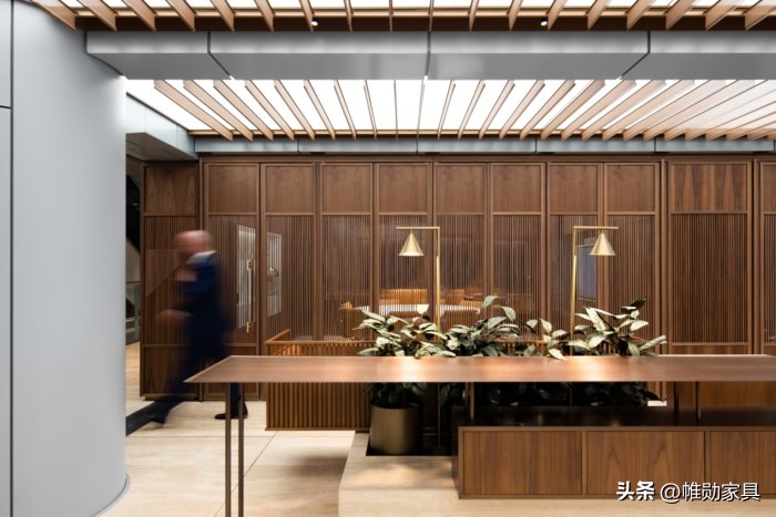 办公设计丨新中式汇丰香港总部的新办公室