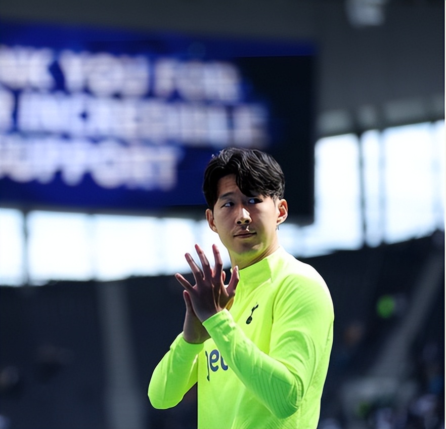 托特纳姆球迷,热刺队球迷力挺穆帅