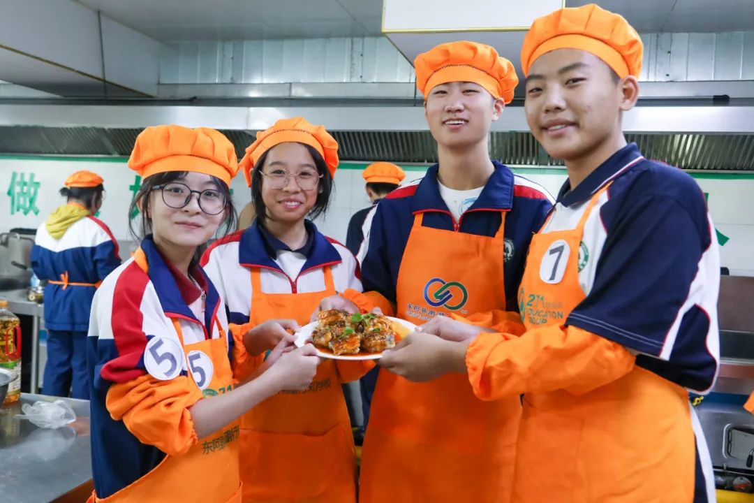 南湖行知丨引爆全场！当美食与体育邂逅，会擦出怎样的火花？