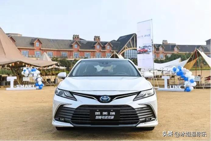 凯美瑞油电混合是不是新能源,汽油版跟油电混合凯美瑞怎么选