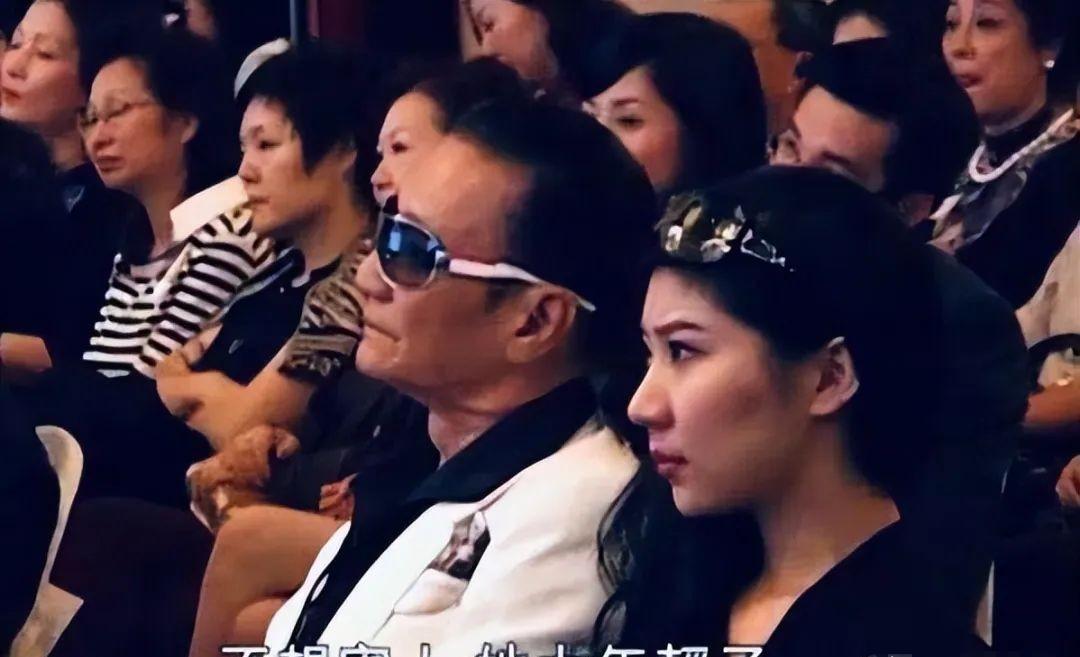 谢贤和coco相差几岁,coco跟谢贤怎么分了