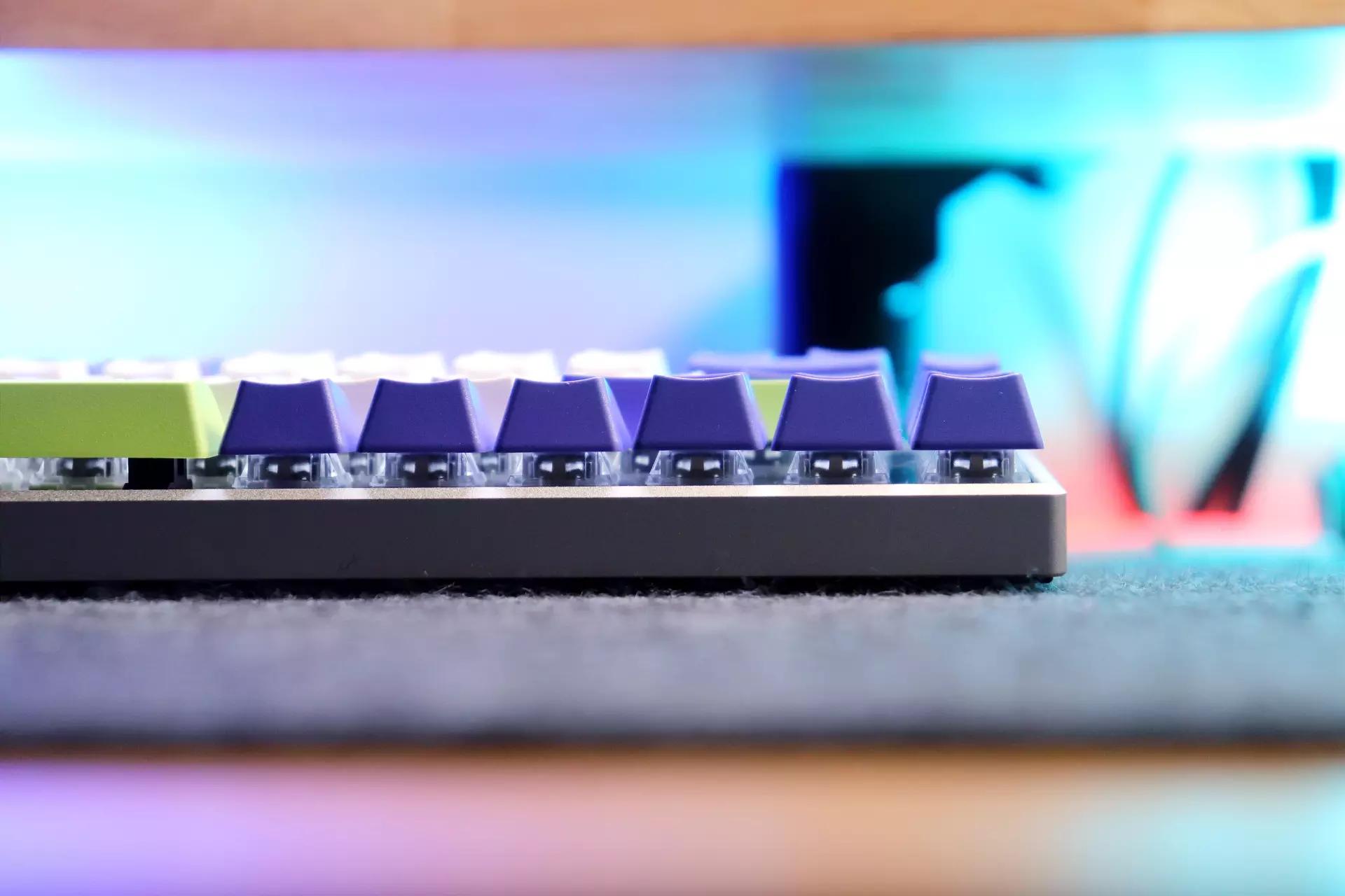 雷柏V700-8A多模机械键盘,雷柏v700rgb合金版机械键盘测评